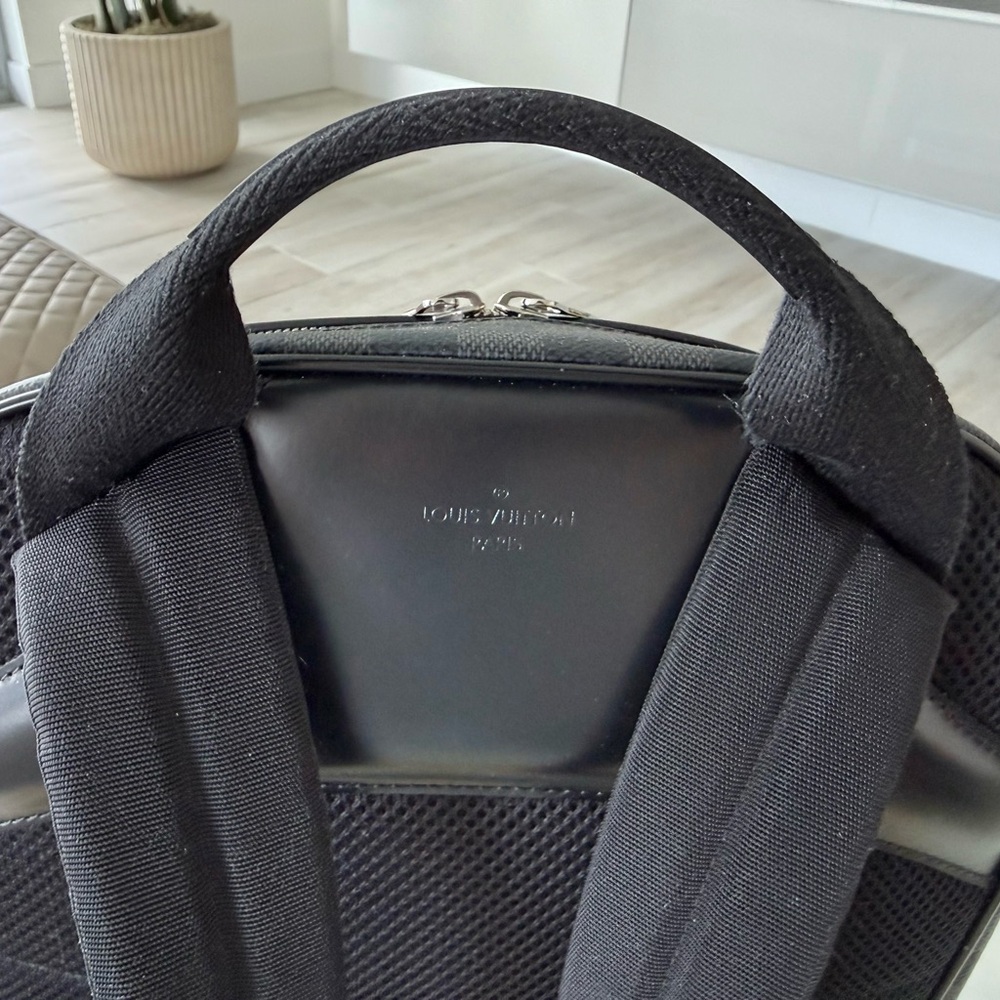 Louis Vuitton Michael Backpack - Picture 7 of 16